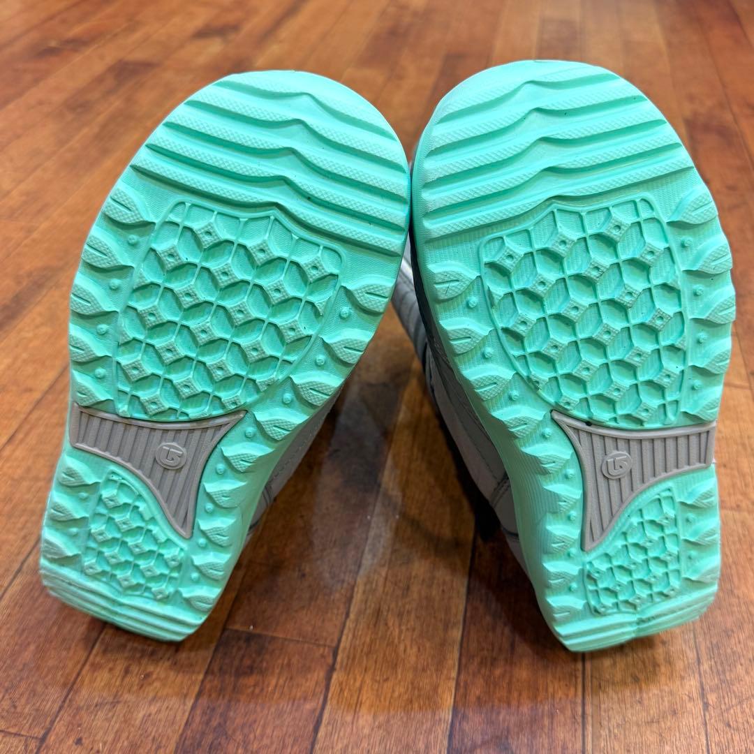 送込！レディーススノーボードセット！138 24cmBurton Salomon