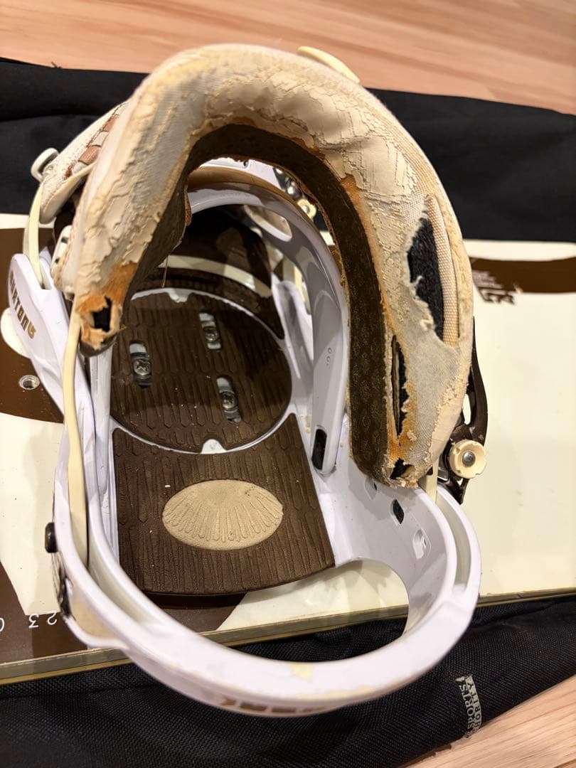 【中古】Burton Custom スノーボード カーテル 限定モデル 160