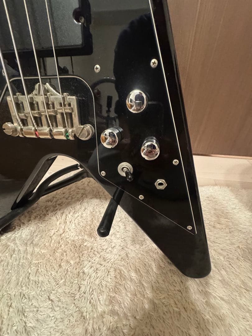 a*d様 Burny フライングVベース