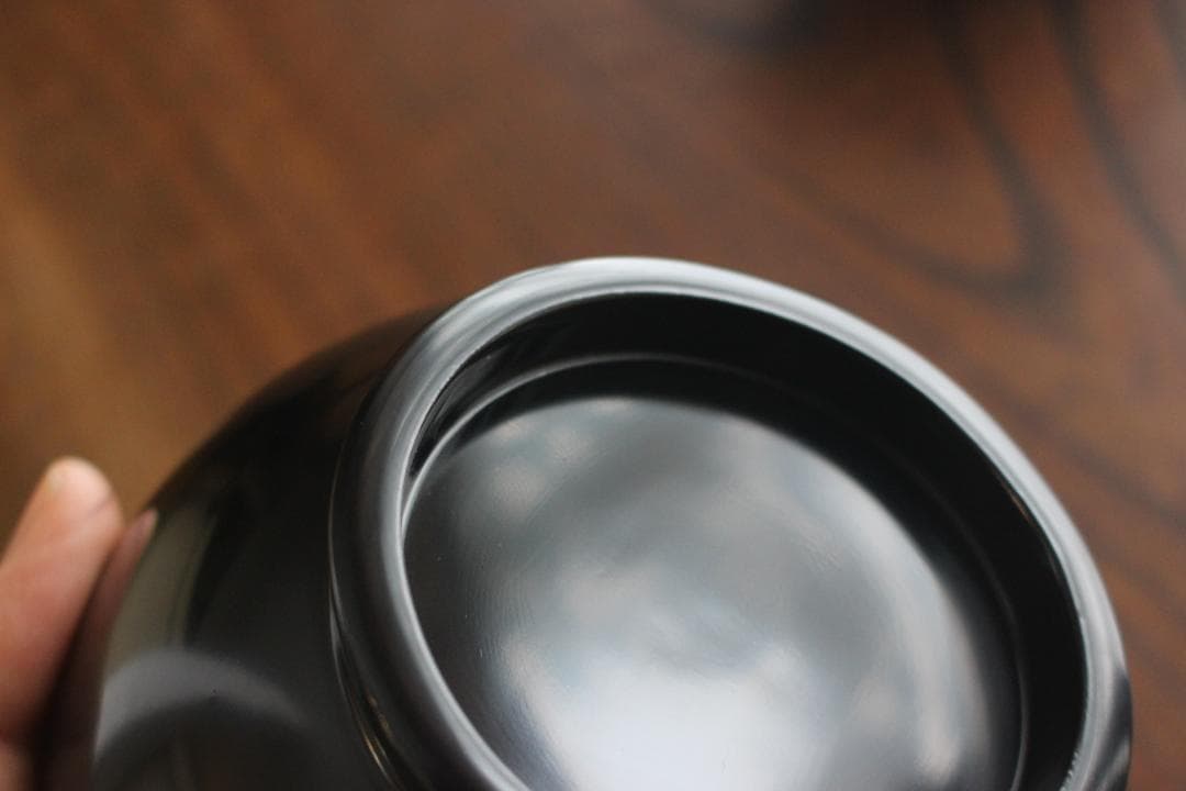 極小保管傷1箇所のみ！時代黒漆に牡丹沈金の映えるお椀２点（検輪島塗沈金椀