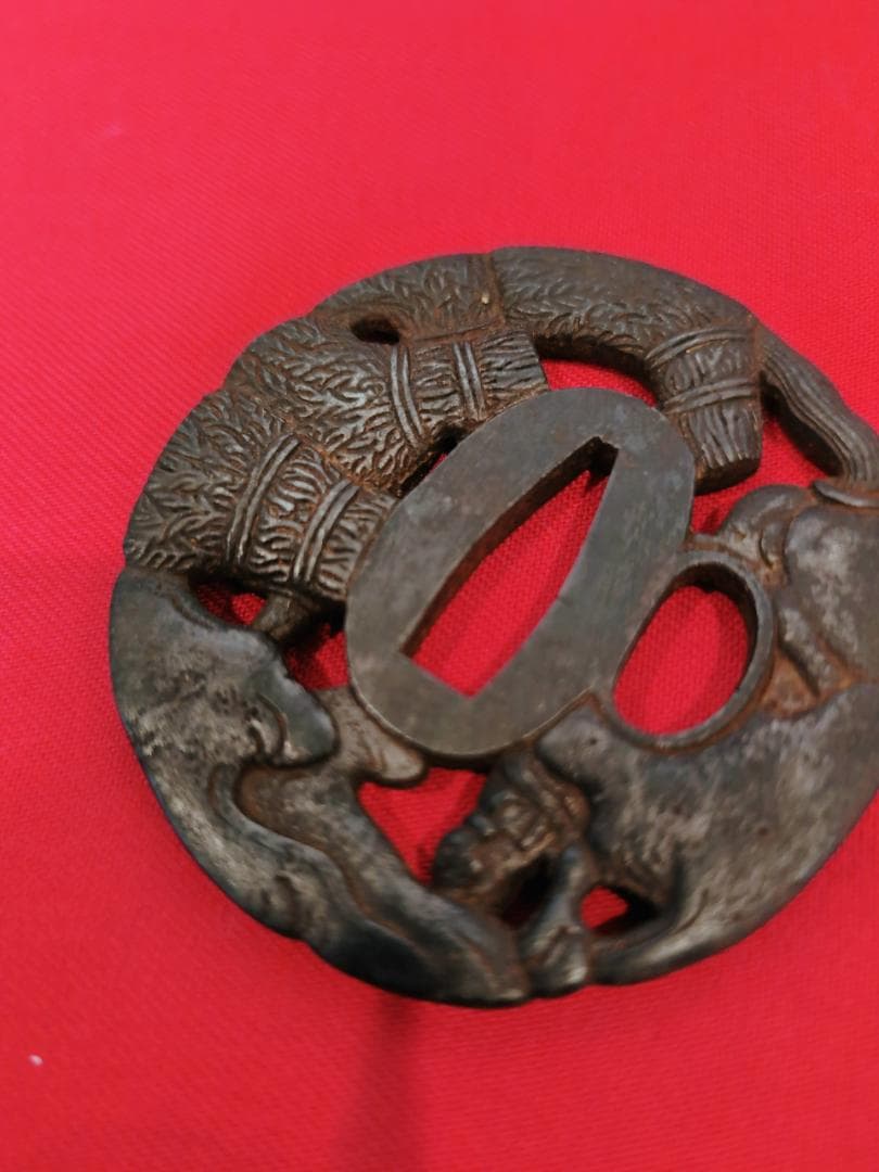 彦根住宗典 鉄地 馬に人物図鐔 在銘 拵 日本刀 刀装具 骨董 古美術 江戸時代