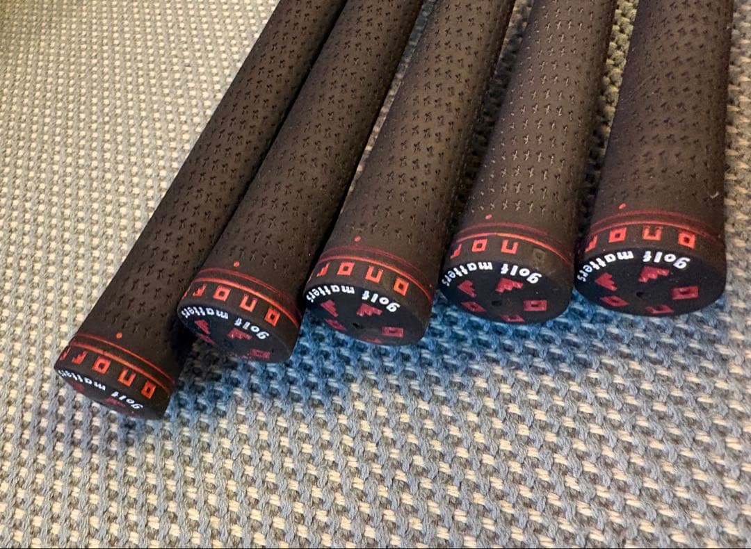 ONOFF　AKA　オノフ　アカ　2024　アイアン　6～Pw　カーボン　R