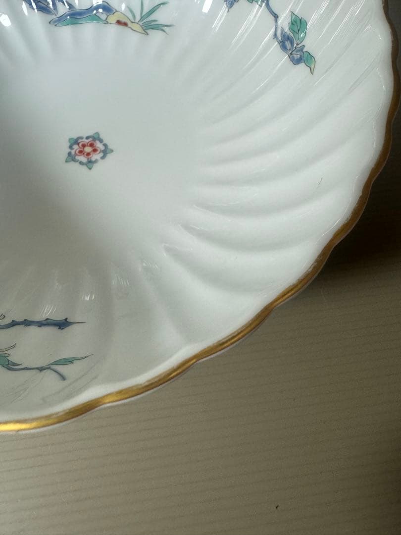 2114 有田焼　花鳥　金彩　大鉢