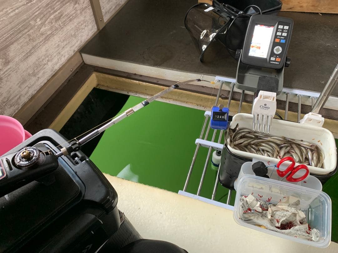 ワカサギステンレス穂先　　 全長約260ミリ　　２本