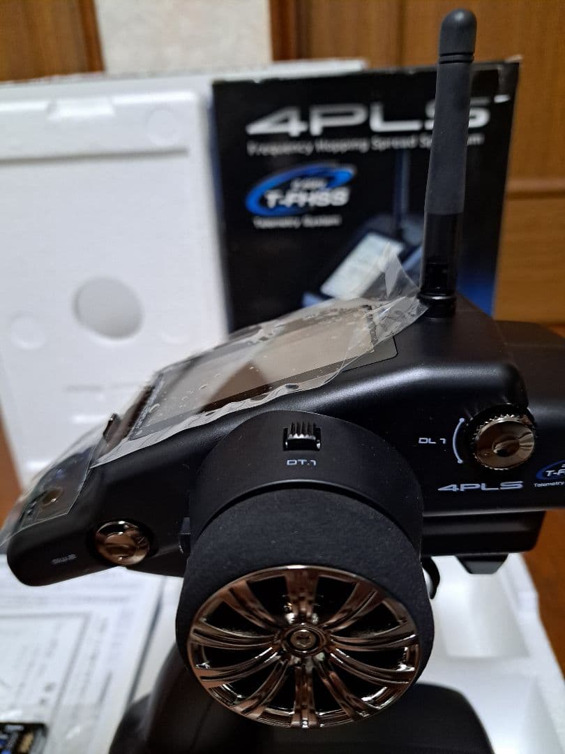 未使用Futaba 4PLS テレメトリーシステムバッテリーセット