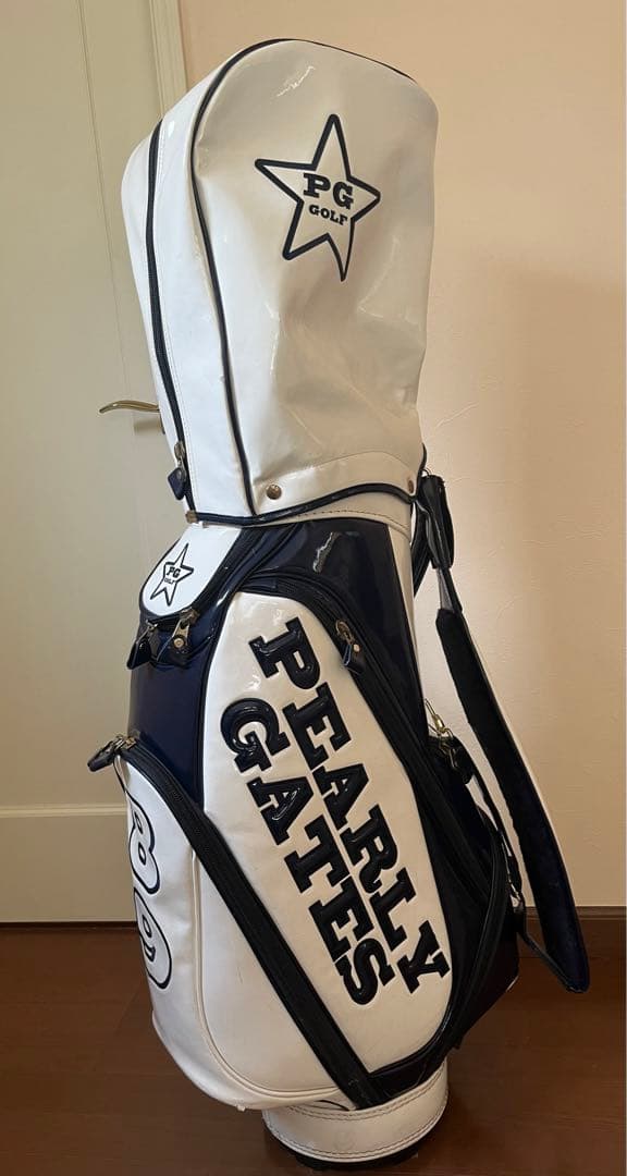 パーリーゲイツ　エナメル　キャディバッグ