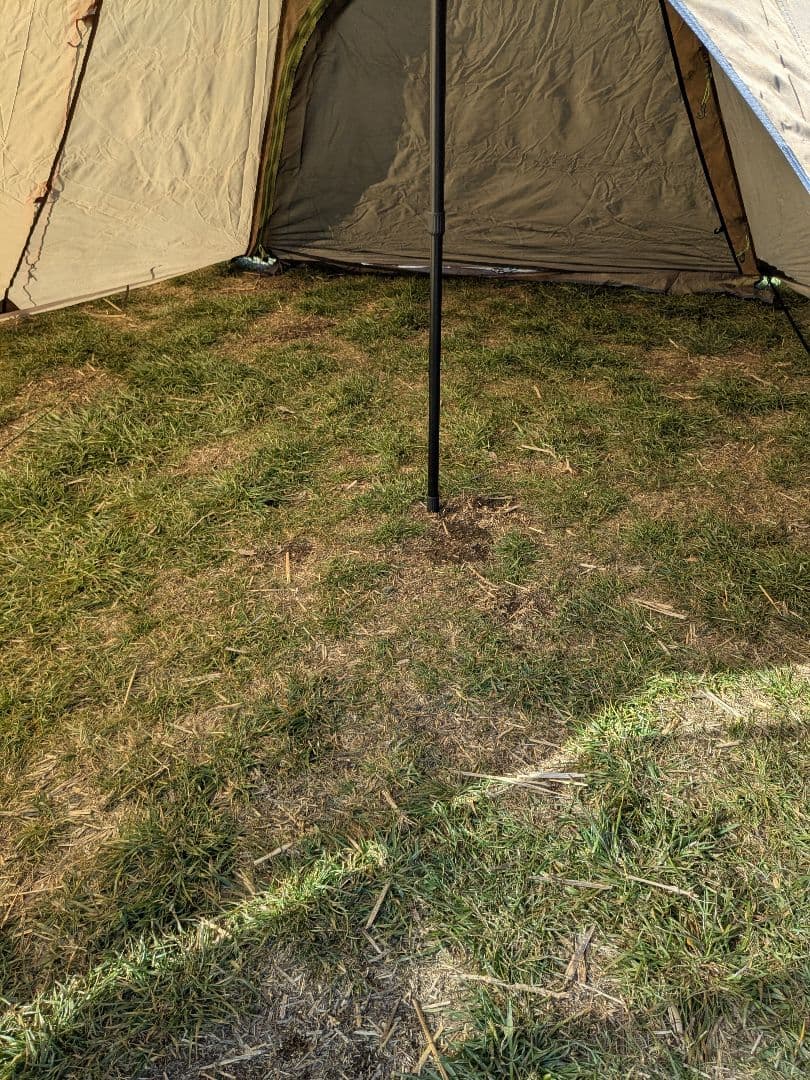 訳あり　luxe（ルクセ）　メガホーンⅢシェルター　ワンポールテント