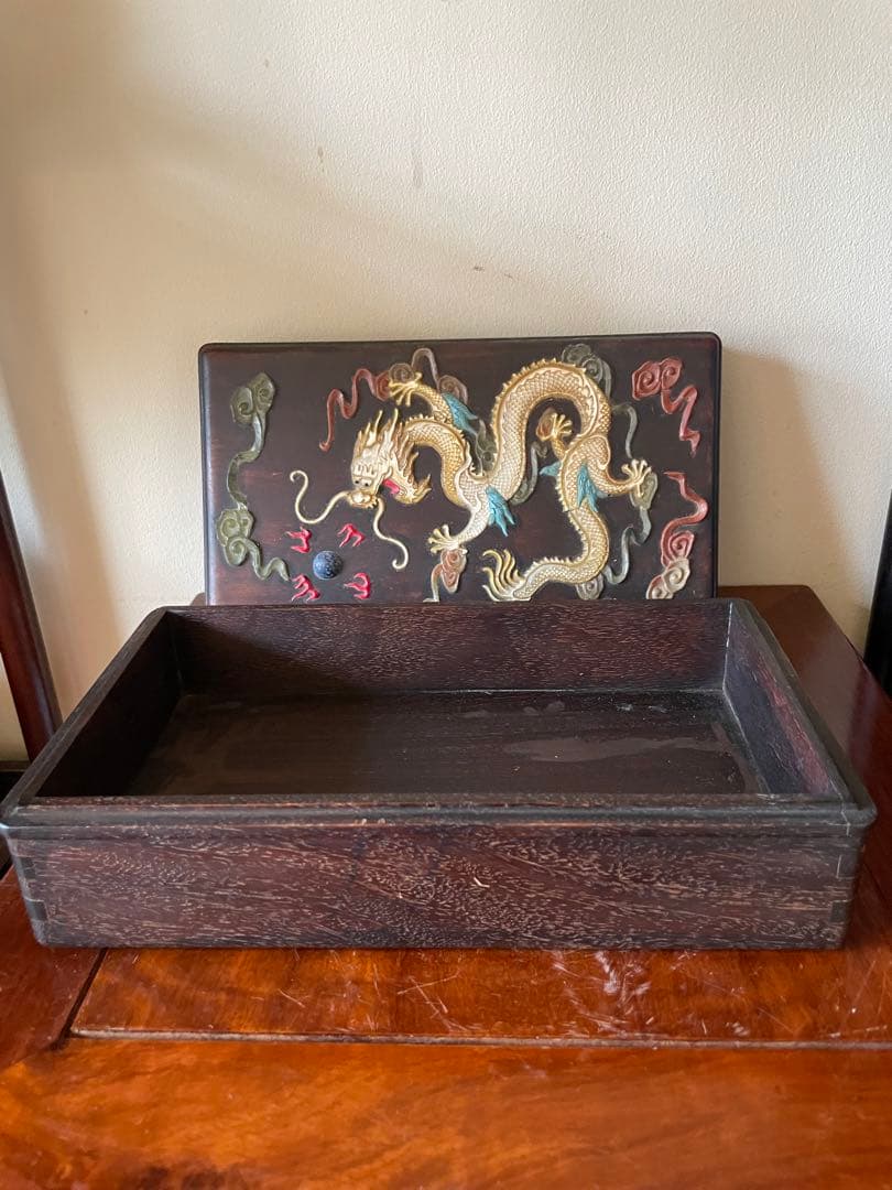 中国紫檀の宝石小箱 貴重品入れ龍宝石嵌め古董重品重1.2kg