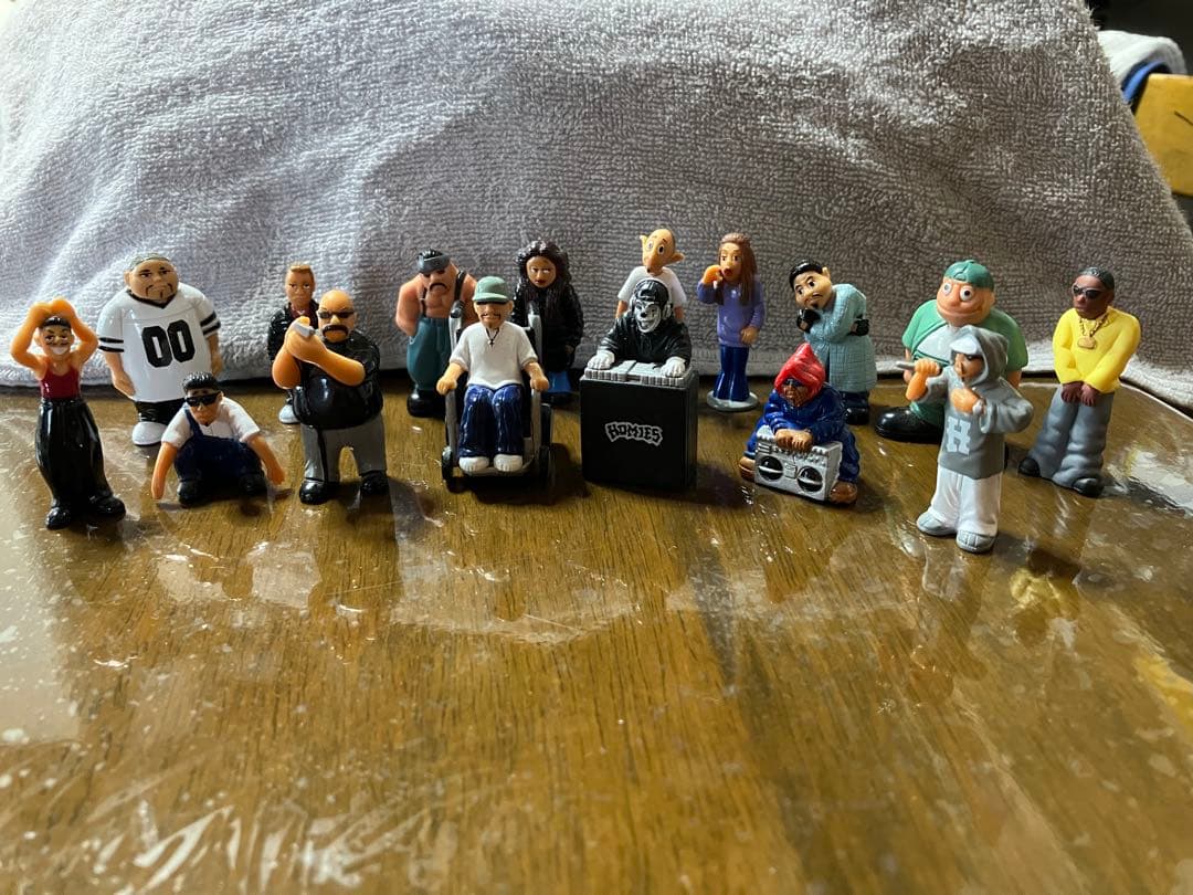 '81 Cadillac Coupe DeVille 1:64 Revell他