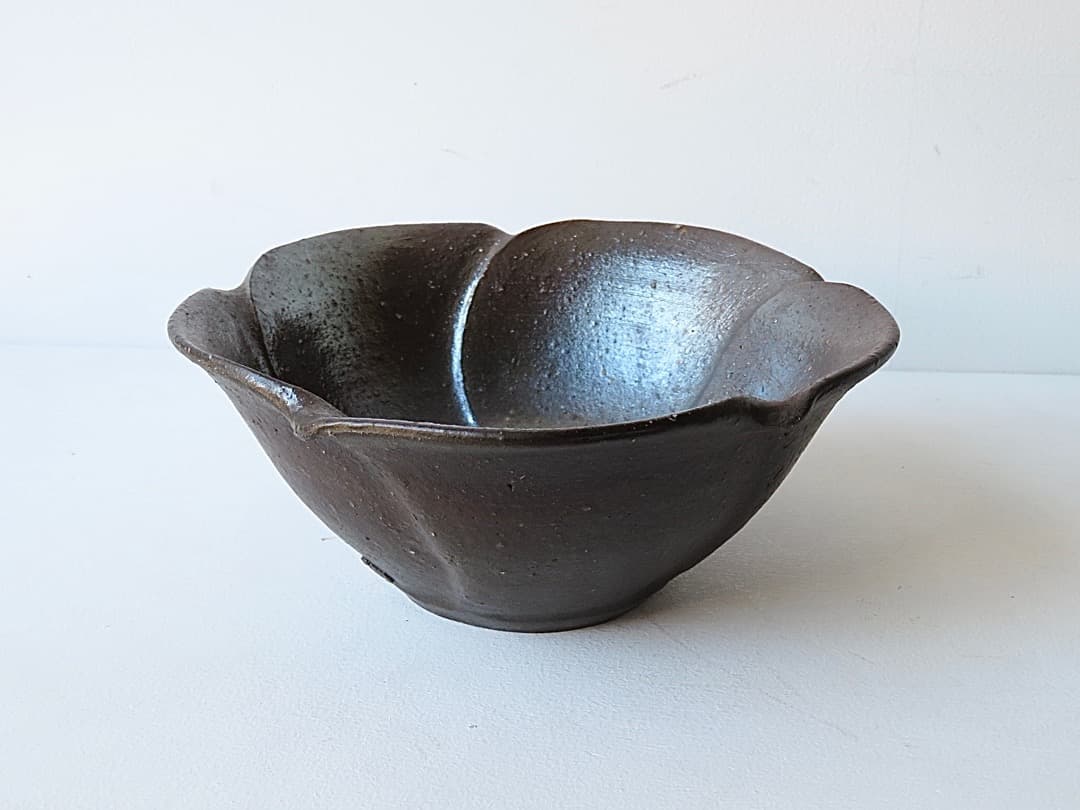 【値下中】青娥窯　松元洋一作10　『南蛮銀彩火襷輪花菓子鉢』　穴窯焼成