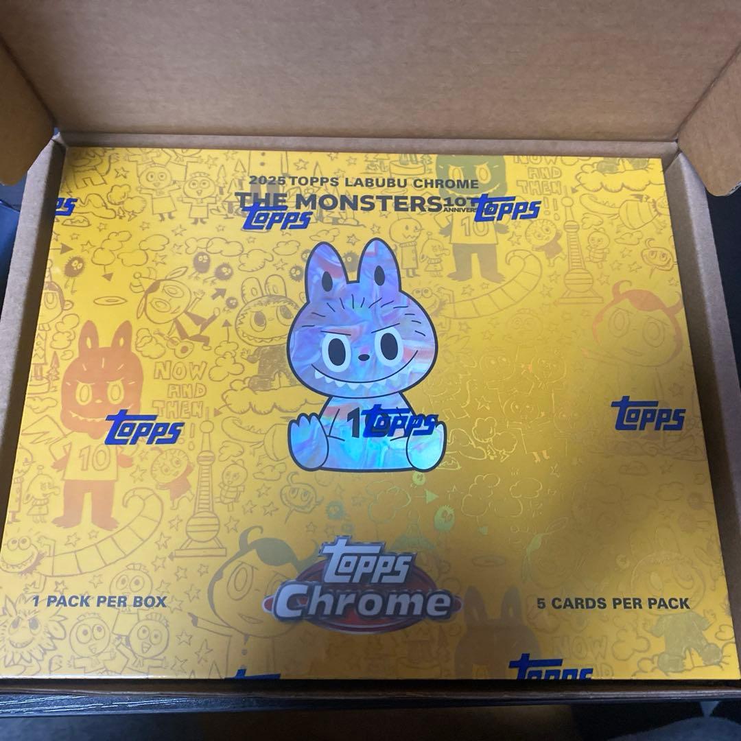Topps Chrome 10周年記念ボックス ラブブ カード