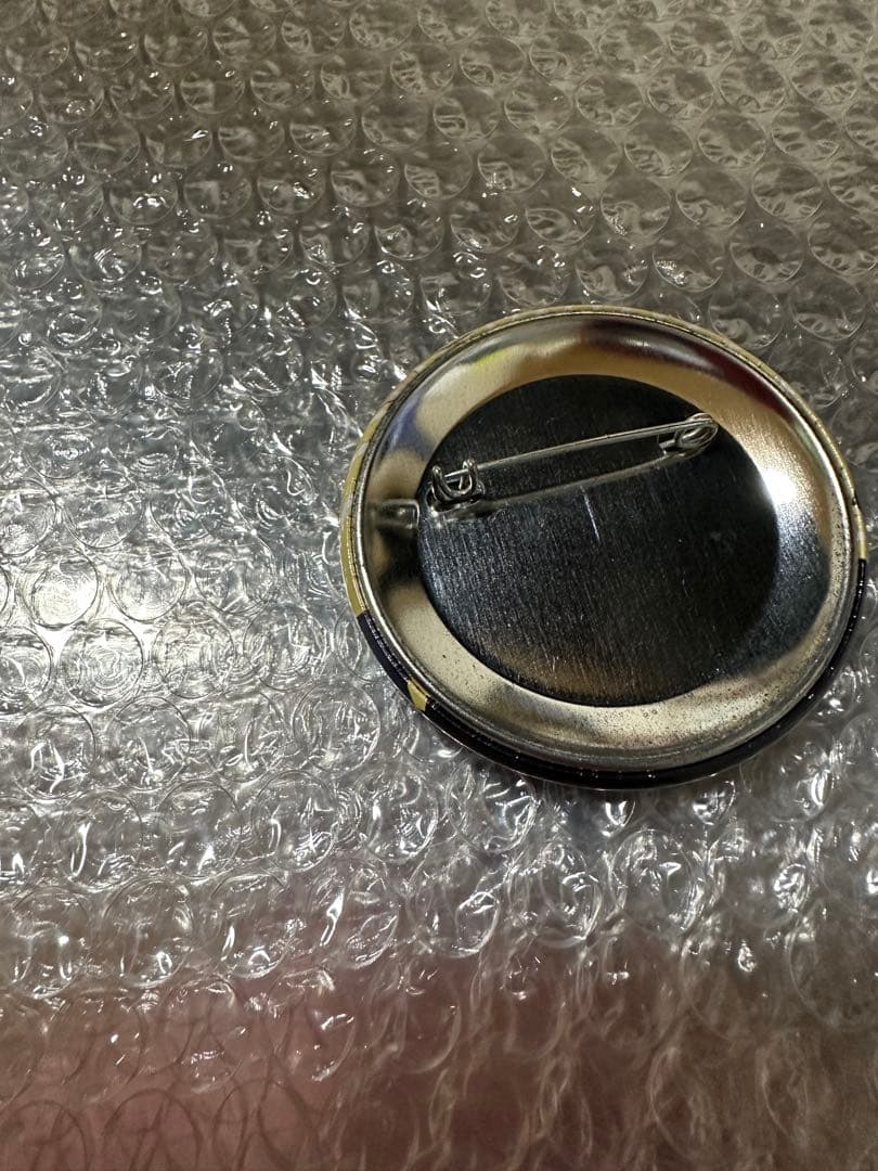 【希少】劇場版 小鳥遊六花•改　凸守早苗 缶バッジ