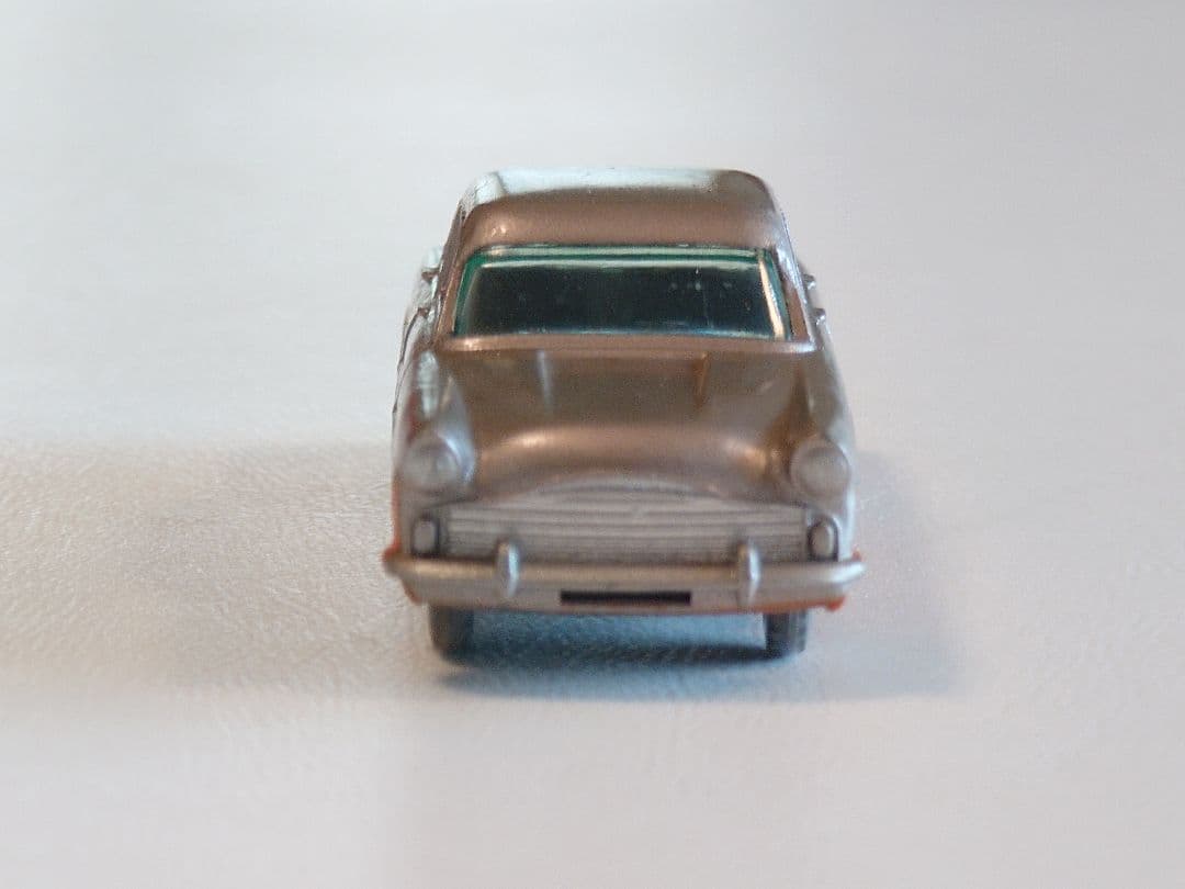 MATCHBOX 　No.33 FORD ZODIAC