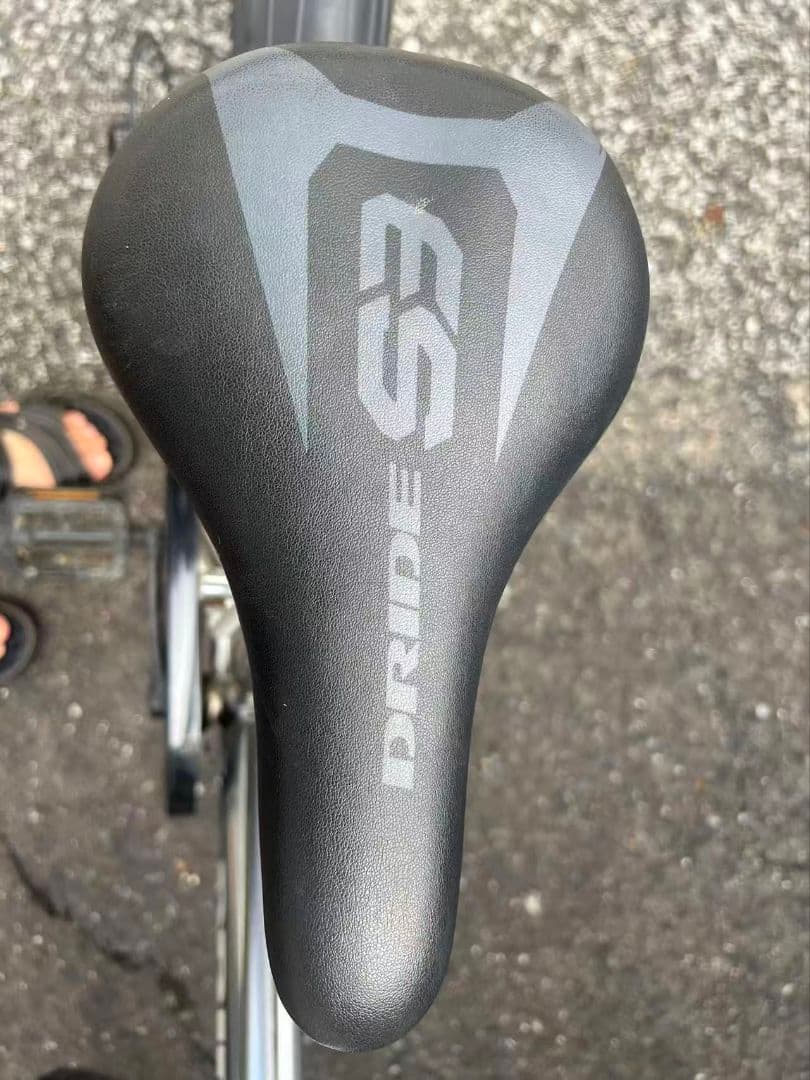 あさひ　ドライド24インチ　カラーシルバー　6段ギアスピードウォッチ付