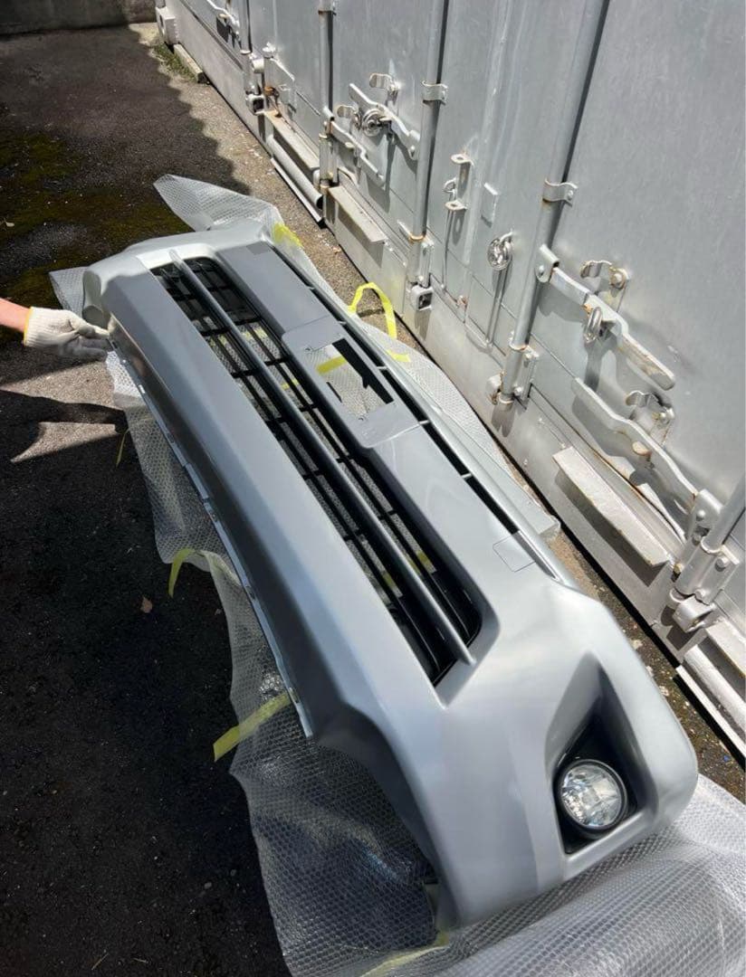 ハイエース200系　3型ワイド（後期）　純正パーツ