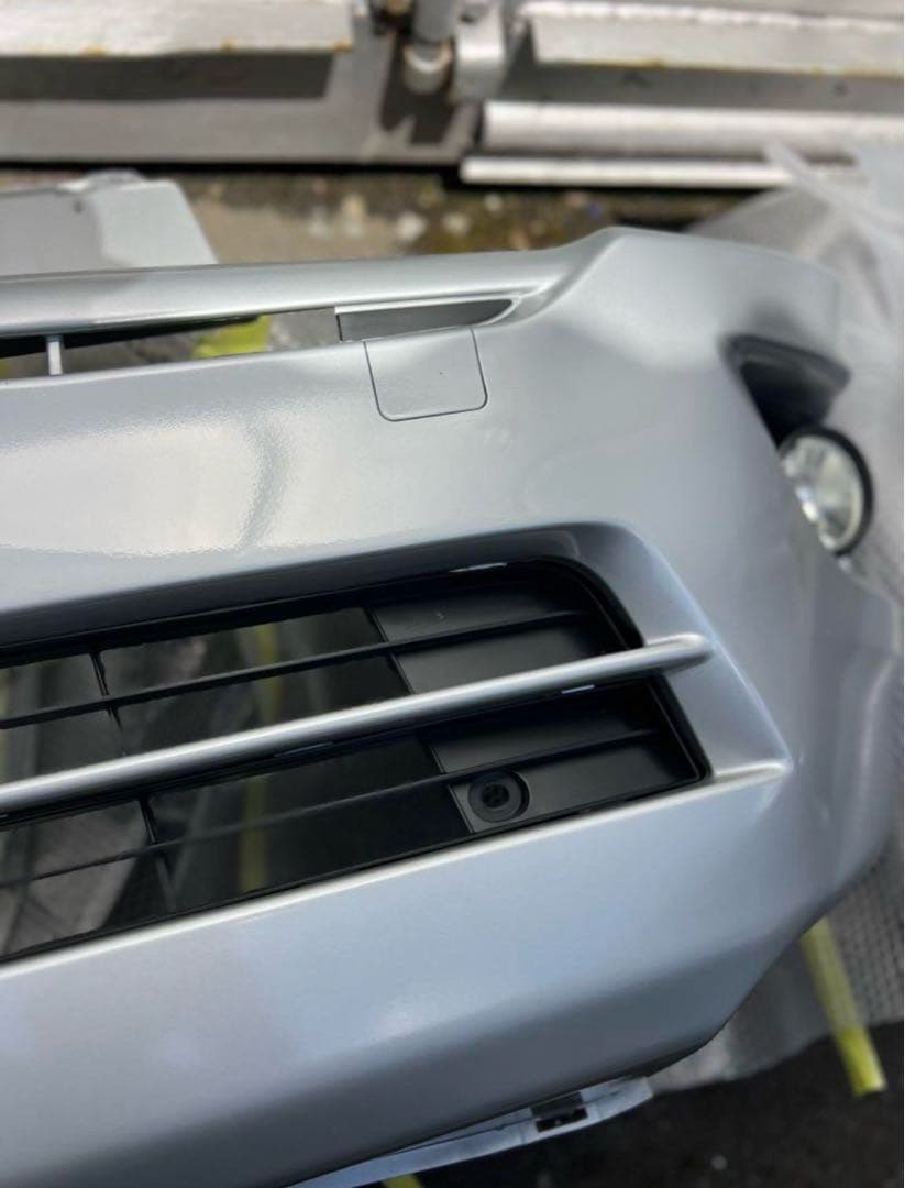 ハイエース200系　3型ワイド（後期）　純正パーツ