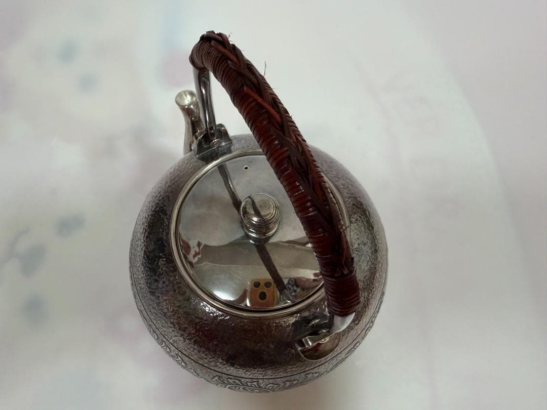 純銀製 唐草紋 鎚目 湯沸 銀瓶 煎茶道具