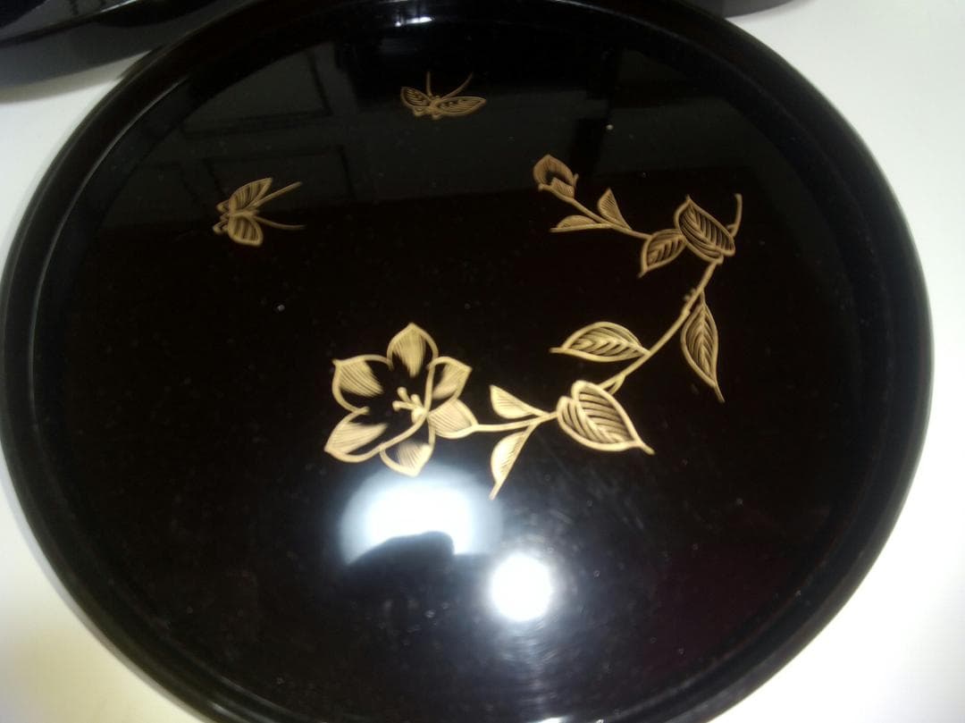 漆器 円形盆 19枚セット 金色花柄