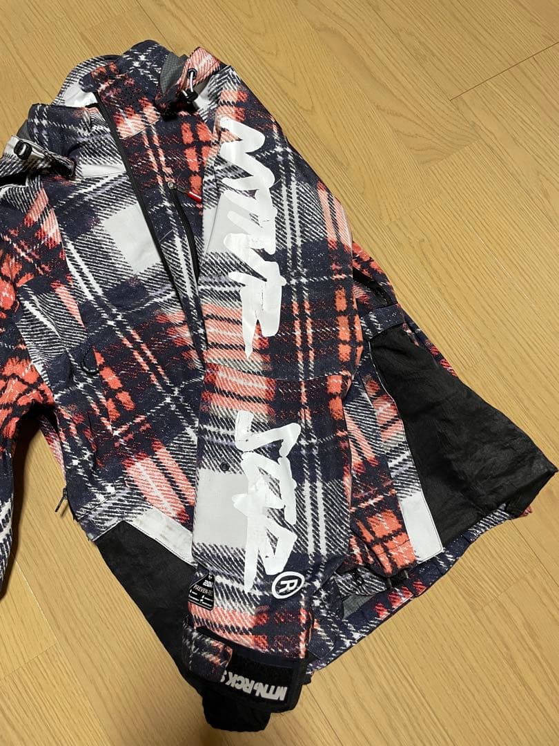 マウンテンロックスター　Sサイズ ハルマキジャケット