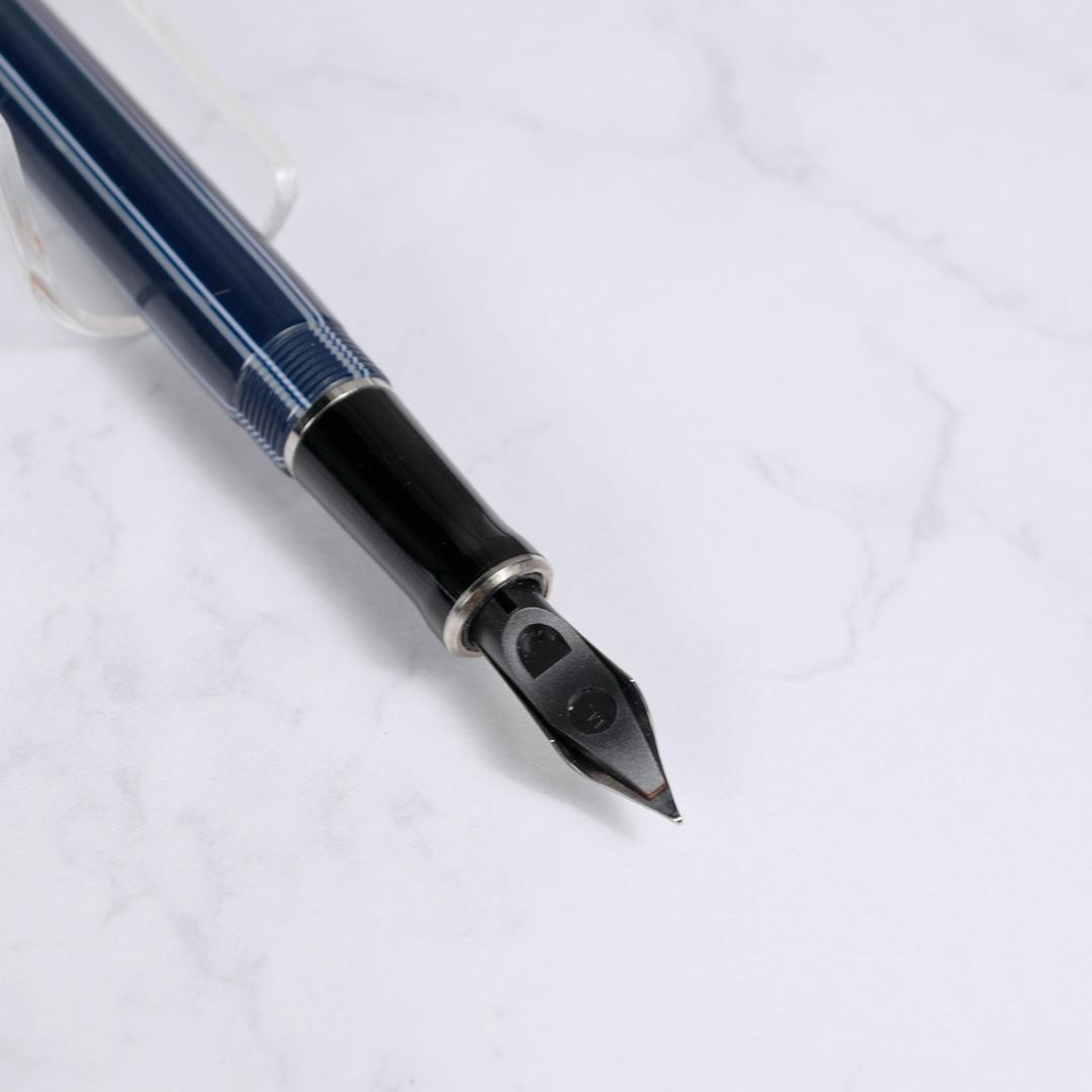 【未使用】パーカー 万年筆 デュオフォールド ピンストライプ 箱付き ot003