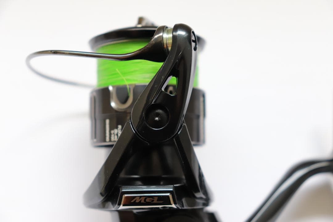 【美品 淡水使用のみ】シマノ19ヴァンキッシュC2500SXG バンキッシュ