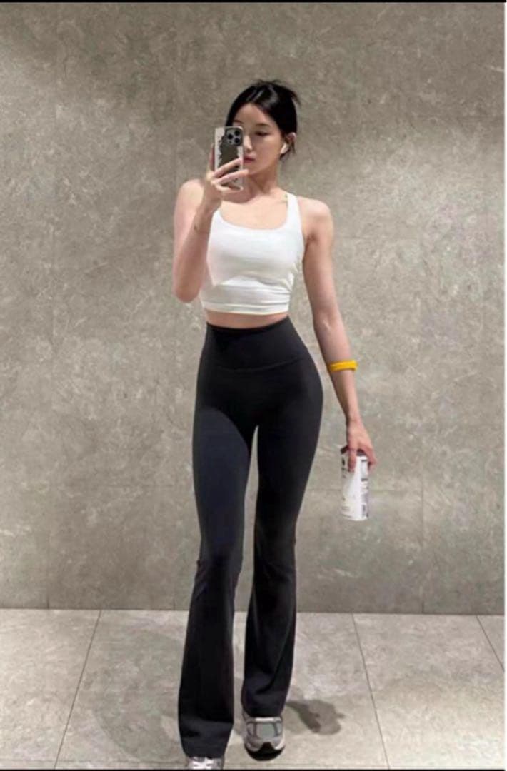 ♪新品Lululemon Groove ヨガパンツ