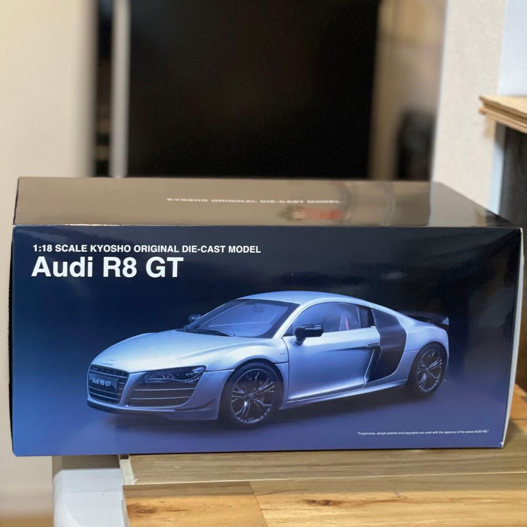 京商　1/18 アウディR8 GT