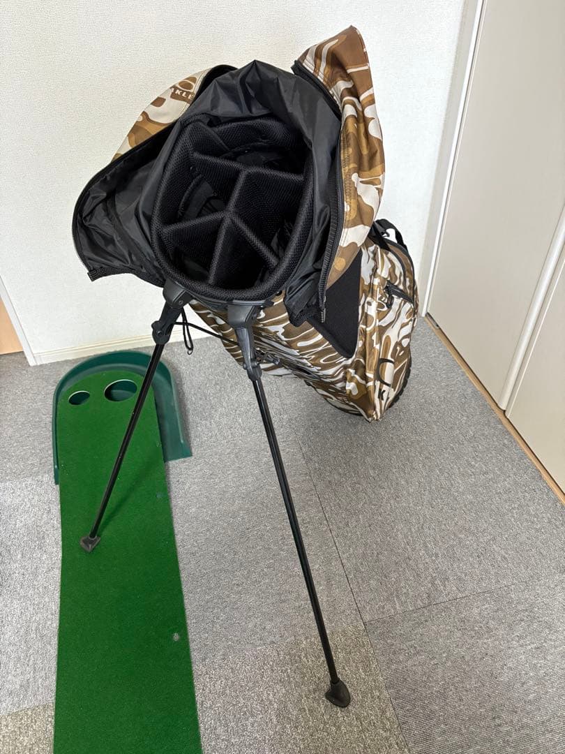 OAKLEY　キャディバッグ