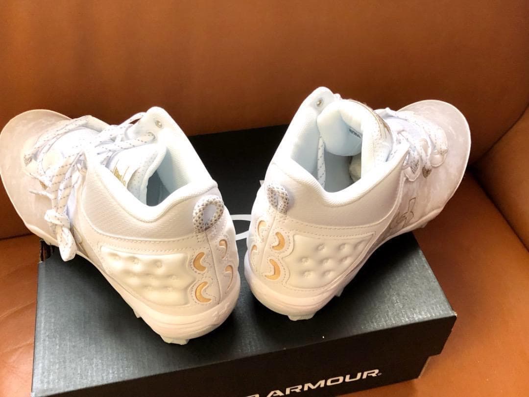 新品2025年USA国内限定アンダーアーマー野球ハーパー8Mid Rm29cm