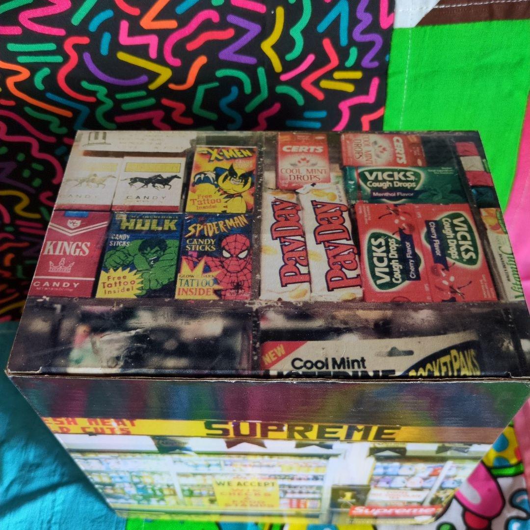 年末大SALE！ Supreme　シュプリーム　カマチョ フィギュア ピンク