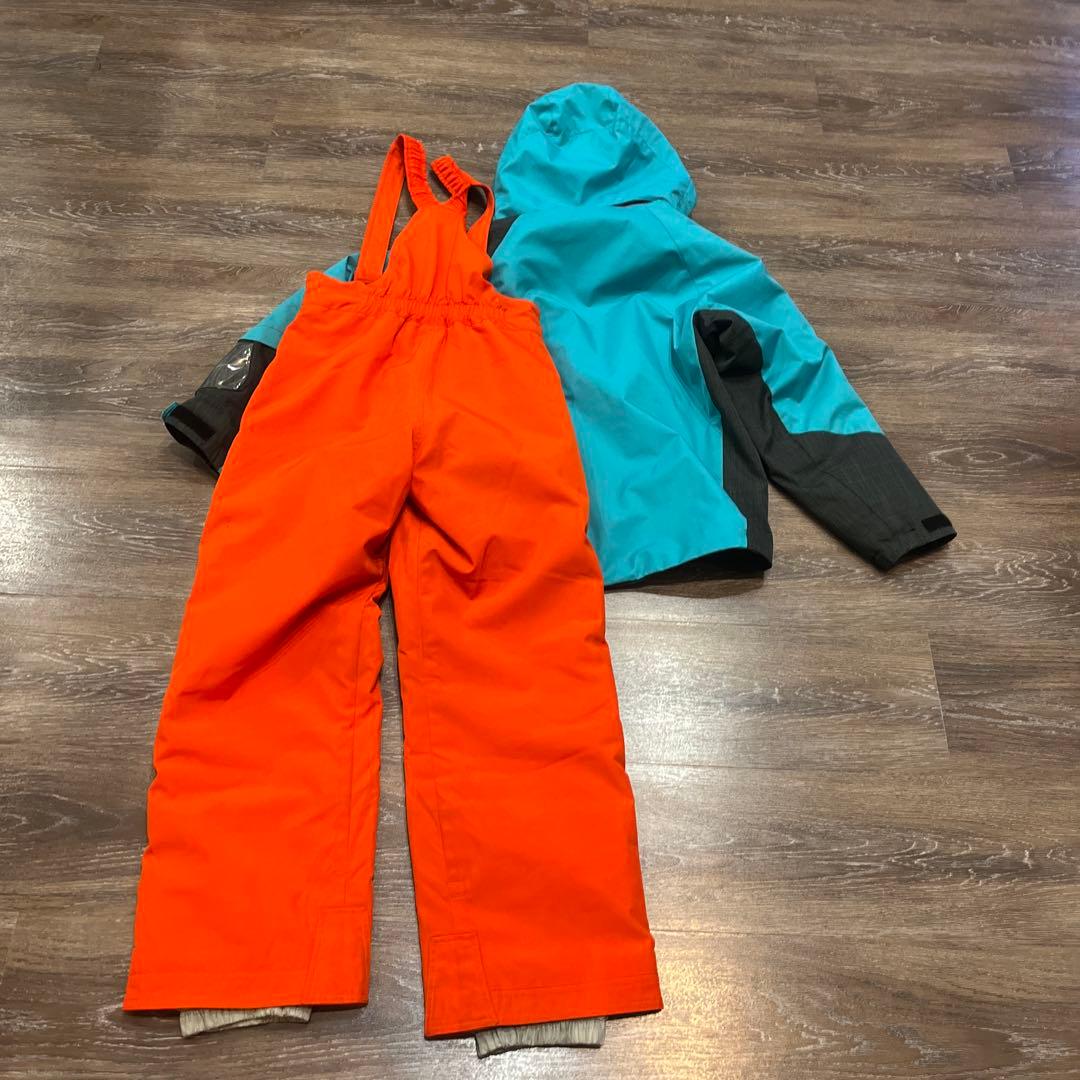 デサント　美品　　セットアップ　上下　スキーウェア　150 女の子　男の子