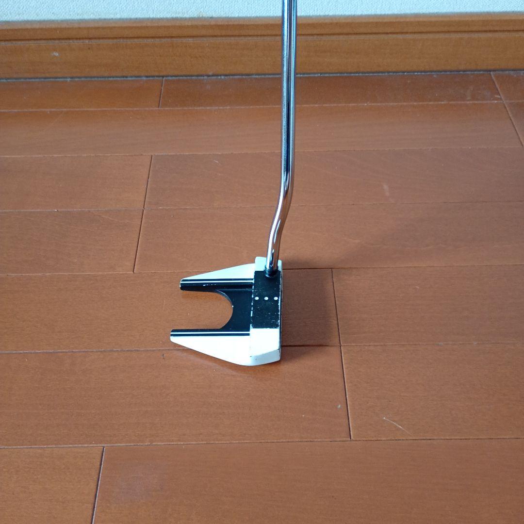 【ODYSSEY VERSA 7 パター・ウエサコヘッドカバー付き】