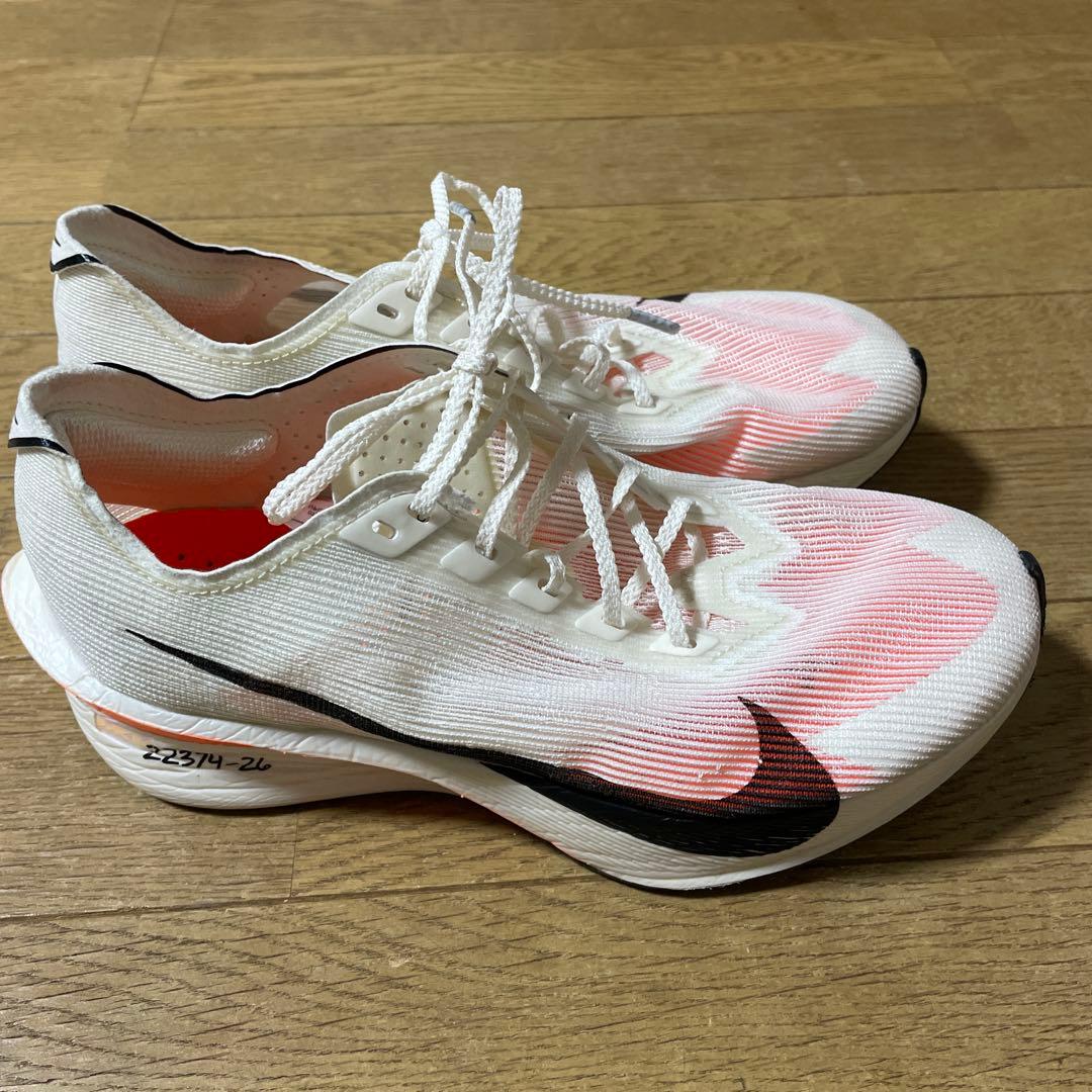 ナイキ ヴェイパーフライ4プロト23.5cm