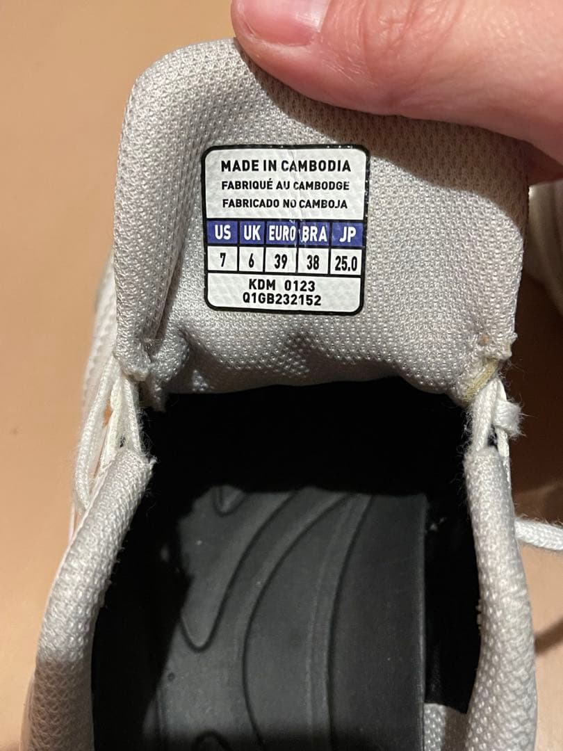 Mizuno モナルシーダ NEO SALA PRO ゴールド　25.0