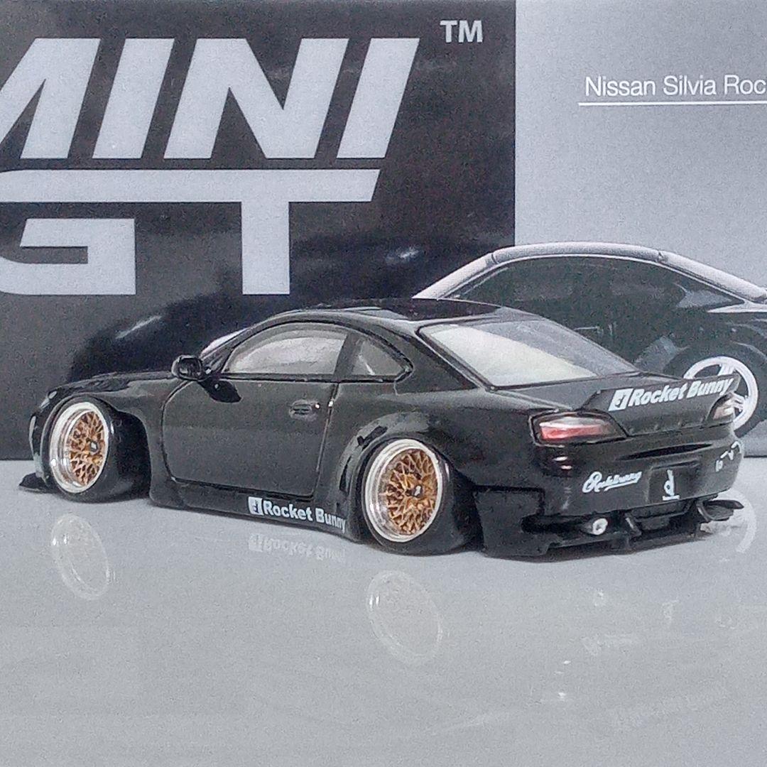 MINI GT S15 シルビア 改　Rocket Bunny