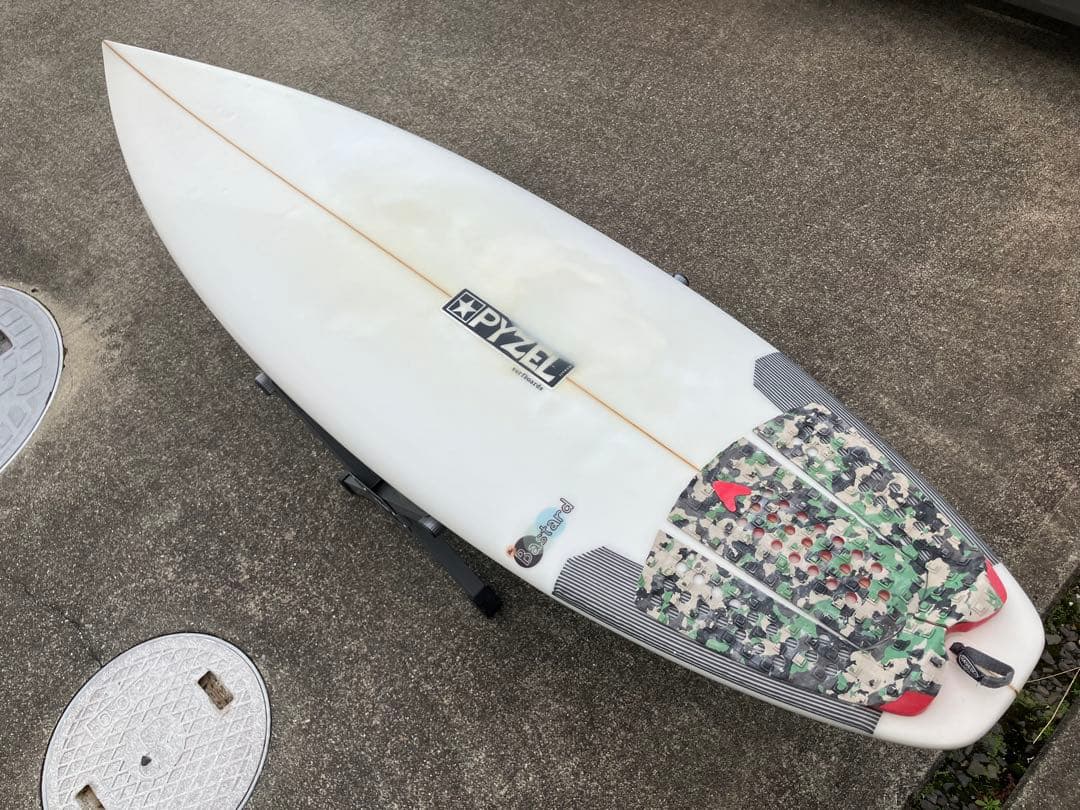 PYZELサーフボード中古
