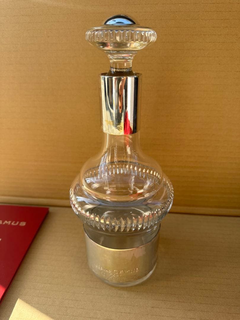 カミュ CAMUS バカラボトル シルバートップ 空瓶 化粧箱