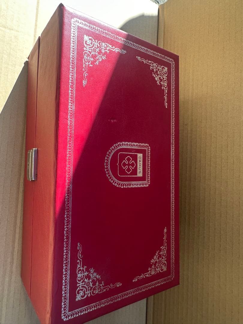 カミュ CAMUS バカラボトル シルバートップ 空瓶 化粧箱