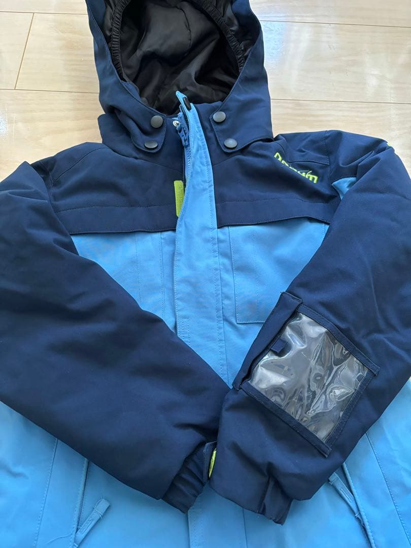 キッズ　ジュニア　スノーウェア・スキーウェアセット120cm