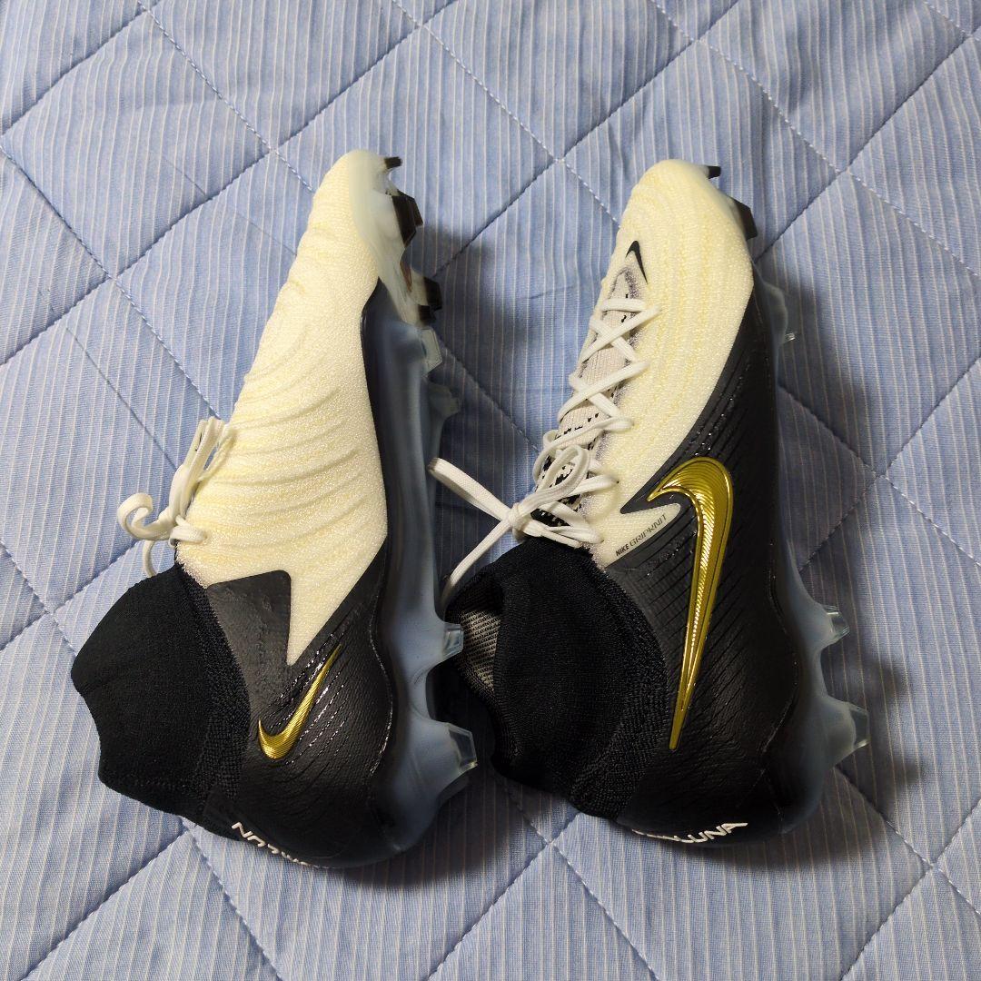 サッカーシューズ スパイク 25.0cm クリーム