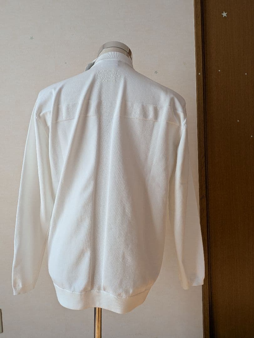 （定価の半額以下）TaylorMadeホワイト ハイネック シャツ