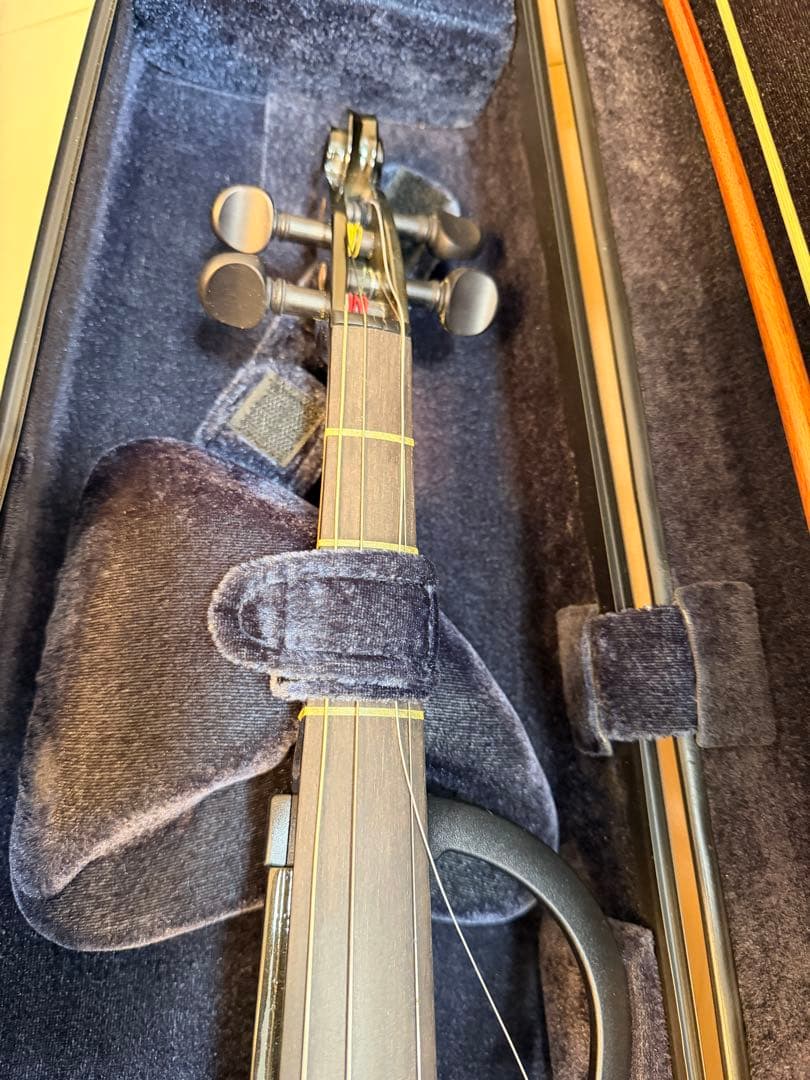 バイオリン 本体 ケース付き Yamaha sv-110 サイレントバイオリン