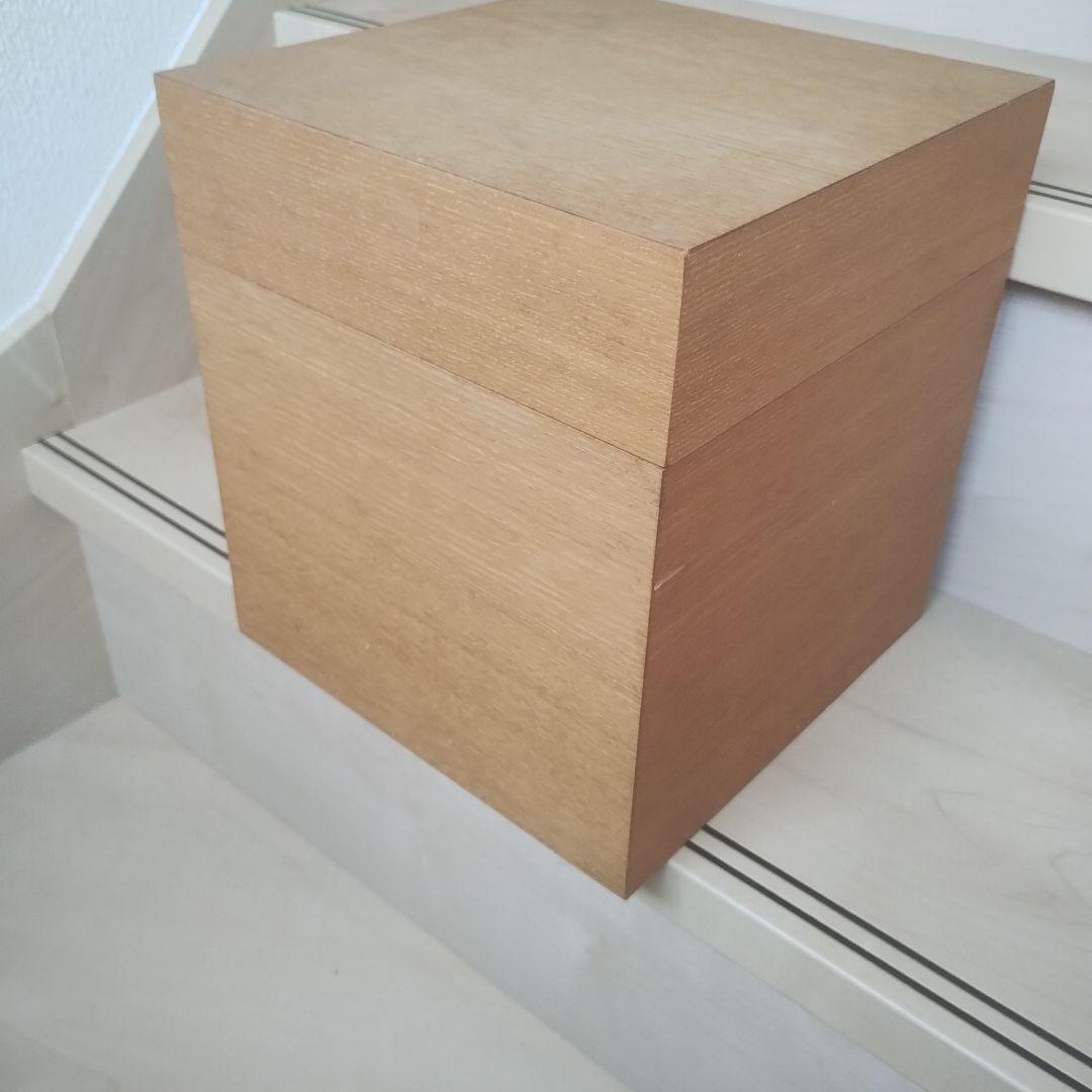 家具のまち大川の木製サッカーボール型オブジェ 約22cm