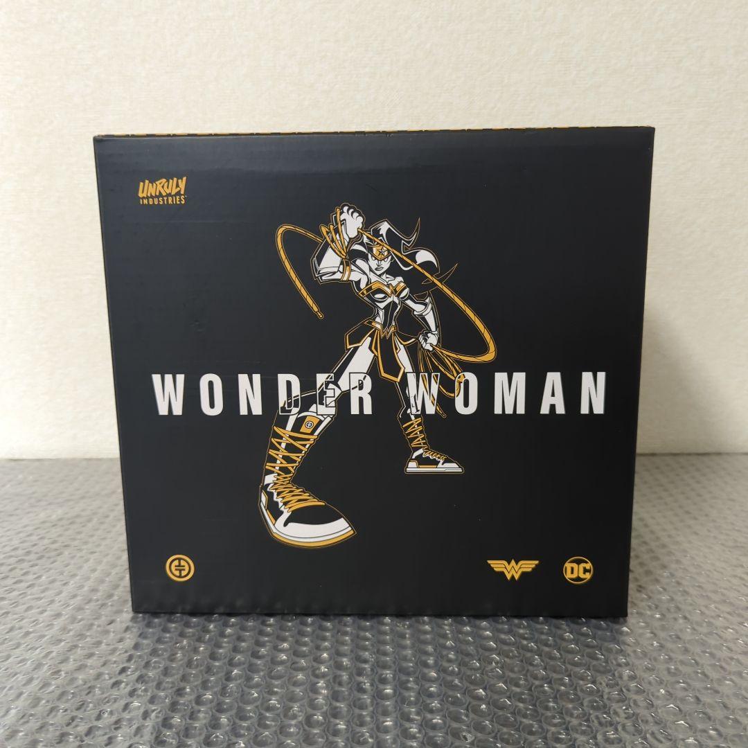 【希少】ワンダーウーマン アンルーリー インダストリーズ フィギュア