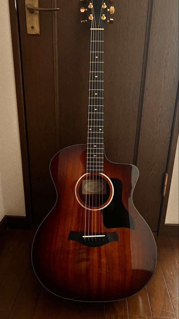 美品　Taylor（テイラー）224ce Koa DLX