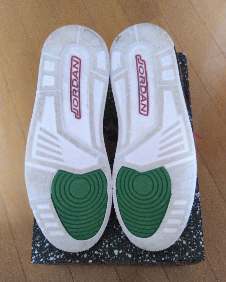 ナイキ　ジョーダン　スパイジークlow