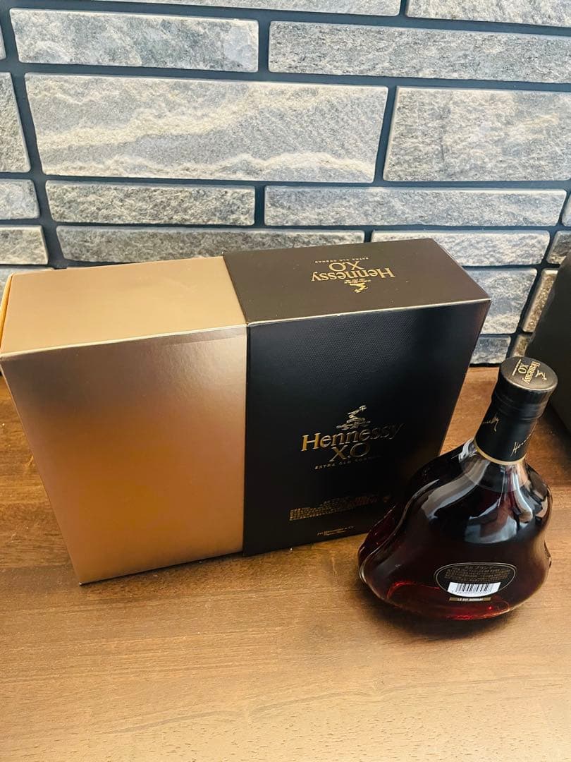 【最終値下げ・新品 超美品】Hennessy XO 750ml 専用ボックス入り