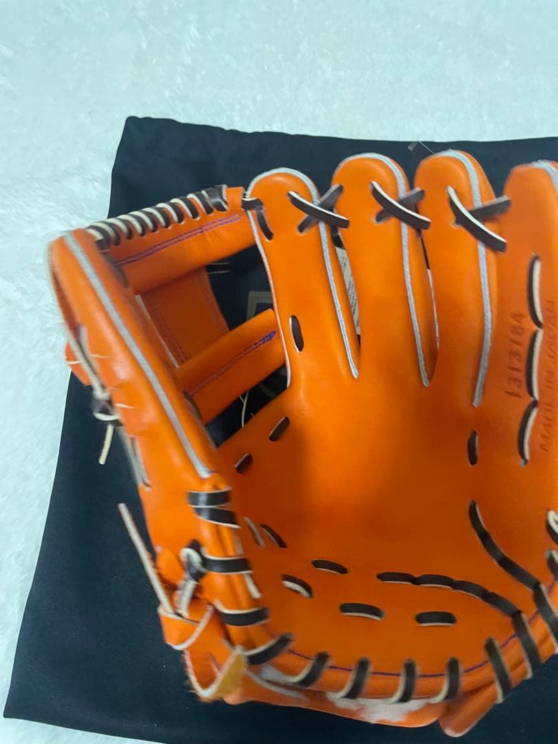 UNDER ARMOUR 硬式内野手右投げ用グローブ　　　 新品未使用