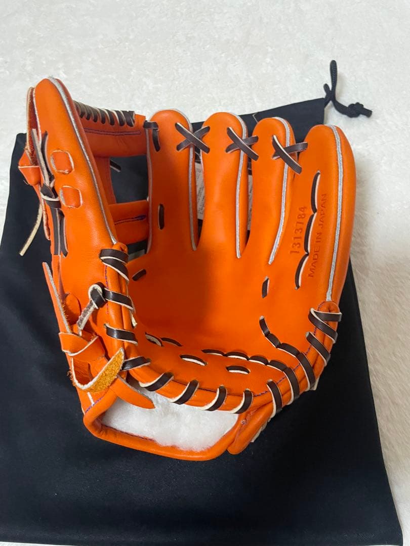 UNDER ARMOUR 硬式内野手右投げ用グローブ　　　 新品未使用