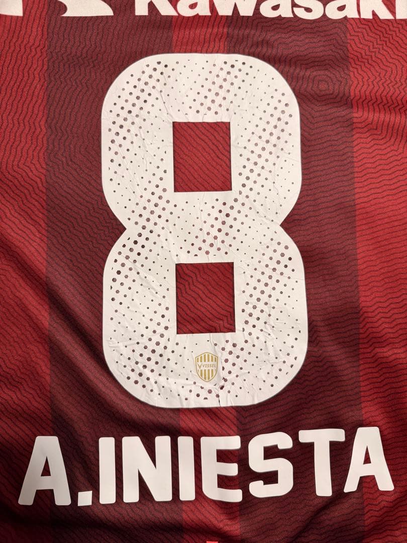 加入初年度　ヴィッセル神戸 2018 イニエスタ ホームユニフォーム（Lサイズ）